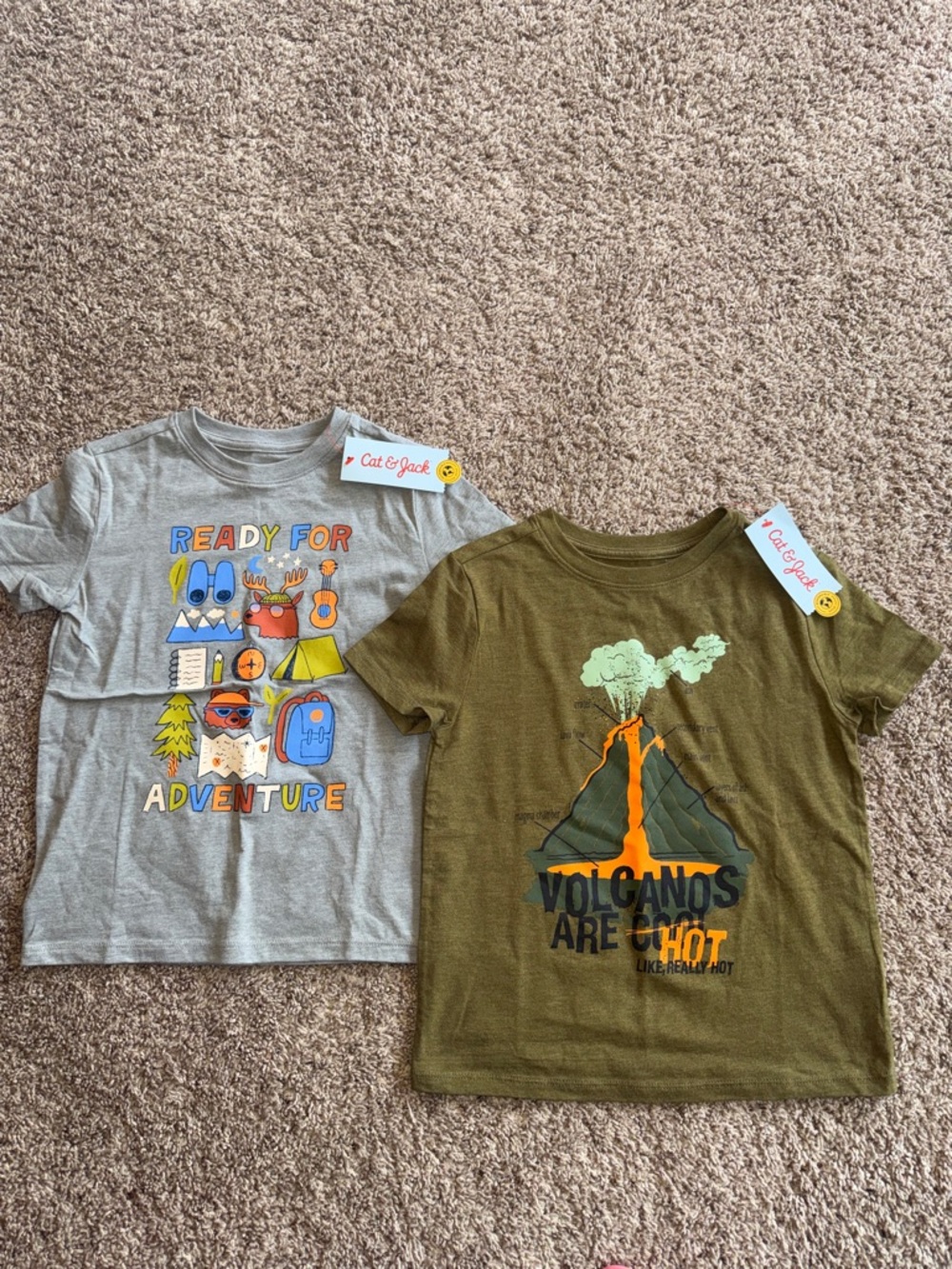 Cat & Jack graphic tee bundle size xs or 4/5